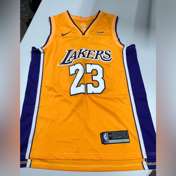 Lakers Jersey - Picture 7 of 11